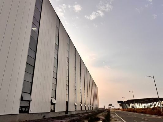 Q355B هيكل الصلب مبنى مستودع تجميع و تفكيك سهل