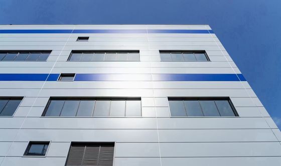 مستودع هيكل فولاذي قابلة للتخصيص مع تصميم واضح لتحقيق أقصى استغلال للمساحة