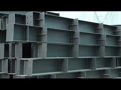 مبنى فولاذي